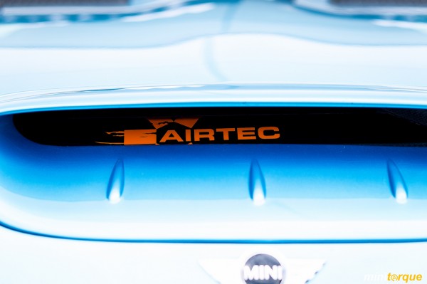 Airtec MINI Cooper S R53 Top Mount Intercooler | Orranje