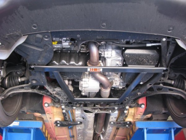 Summit Racing Lower Strut X Brace R60