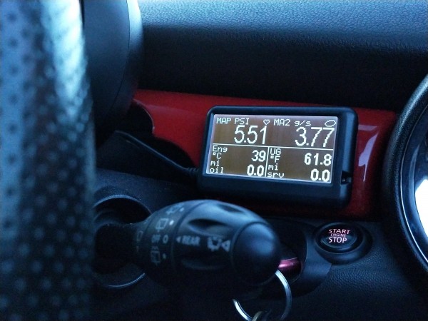 UltraGauge EM Plus OBD II Code Scan Tool | Orranje