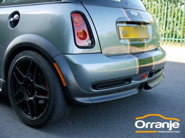 Orranje GP Style Rear Bumper Inserts R53