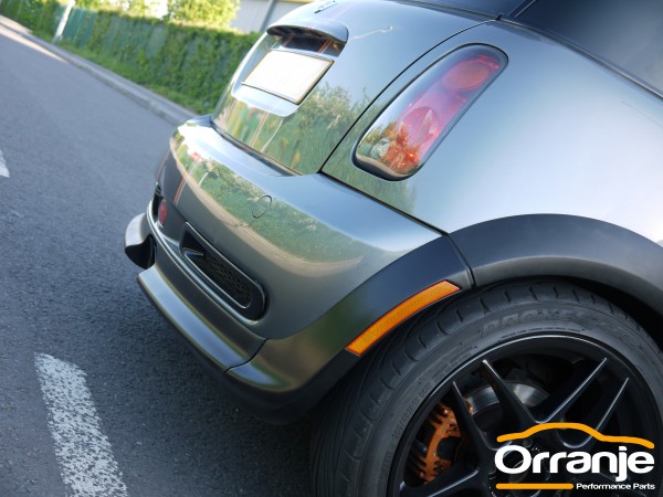 Orranje GP Style Rear Bumper Inserts R53