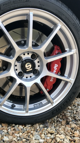 Reyland Track 330 AP Racing CP9200 4-Pot Caliper And 2-Piece 330x28mm Disc Kit