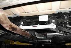Ultra Racing Rear Lower Strut Brace Tiebar RL2-1502 R60 2WD